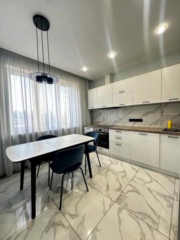 Краківська вул., 27