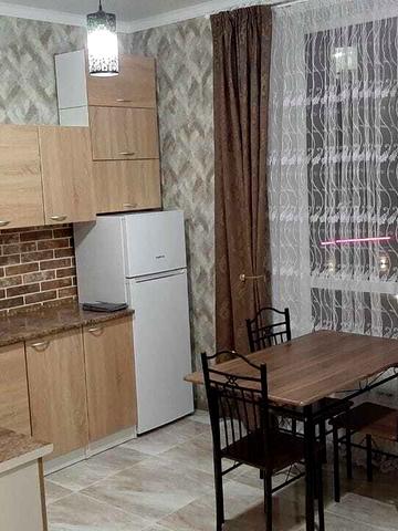 Чехова вул., (Будинок 5)