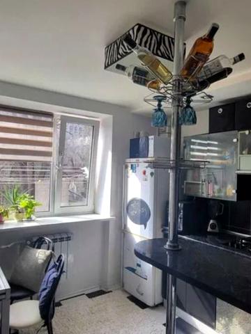 Яші Гордієнка вул., 1д