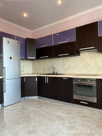 Лесі Українки бульв., 7-Б