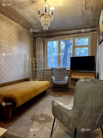 Гвардійців-Широнінців вул., 54