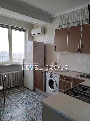 Лесі Українки бульв., 36-Б