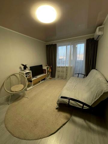 Юрія Кондратюка вул. (Комунарівська), 26