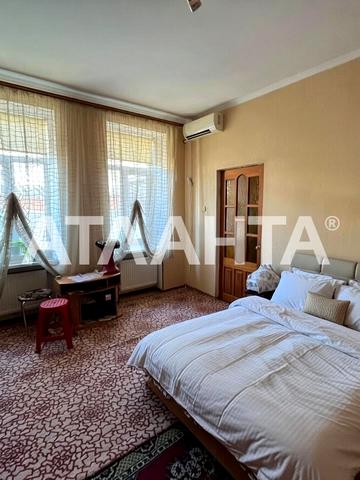 Старокінний пров., 30