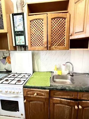 Старий Поділ вул., 3