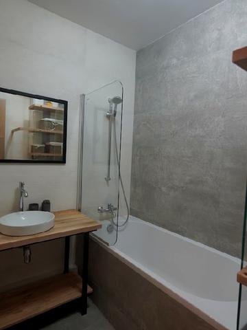 Печерський узвіз, 15