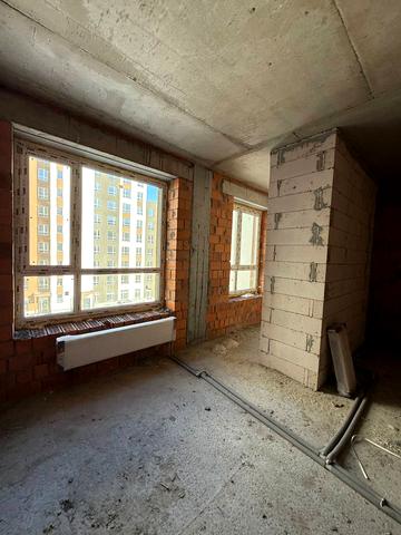 Анатолія Луценка вул., (Будинок 11/12)