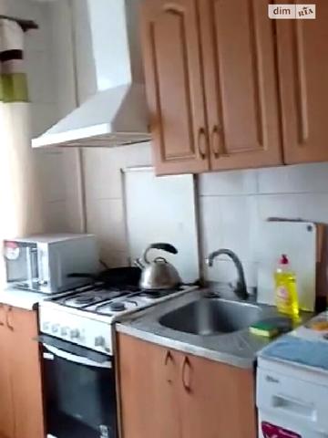 Марсельська вул., 8