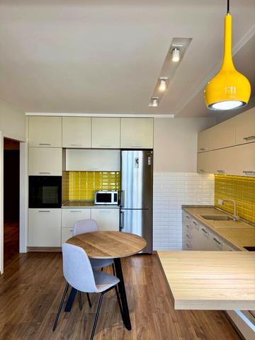 Авіаконструктора Ігоря Сікорського вул. (Танкова), 1-Б