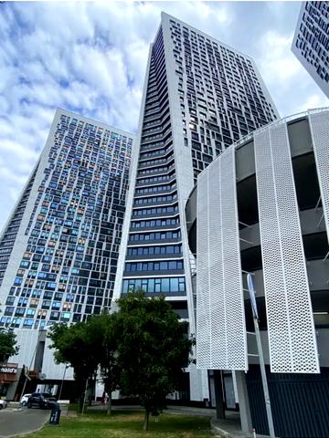 Берестейський просп. (Перемоги), 11 к1