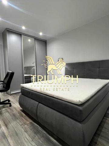 Всеволода Змієнка вул., 19