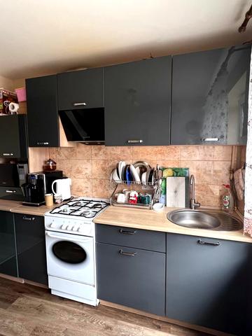 Золота вул. (), 18