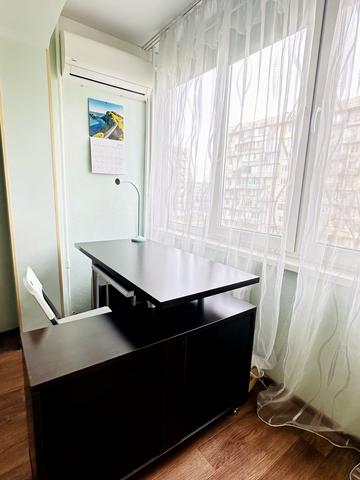 Володимира Івасюка просп. (Героїв Сталінграду), 15-Б