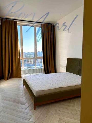 Бульварно-Кудрявська вул. (Воровського), 17