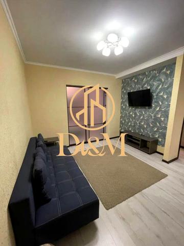 Анни Ахматової вул., 22