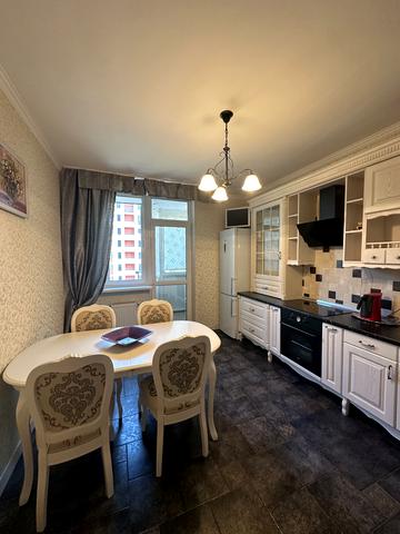 Юлії Здановської вул. (Ломоносова), 73-Г