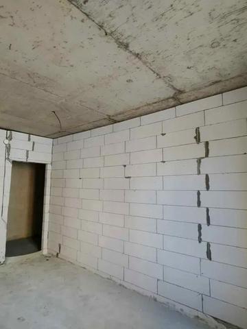 Тарасівська вул., 9