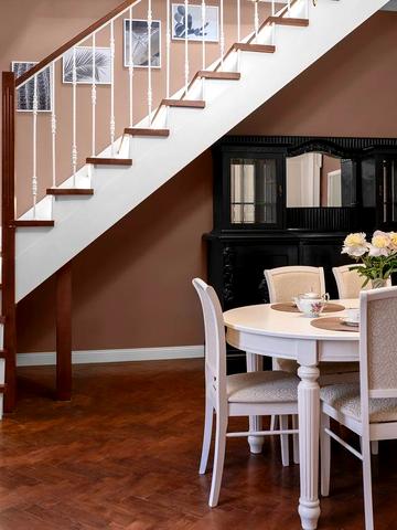 Себастіана Кльоновича вул., 16