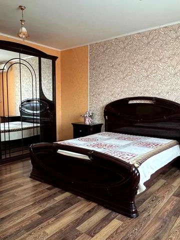 Ярова вул., 13