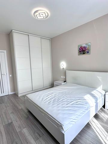 Олеся Гончара вул., 40