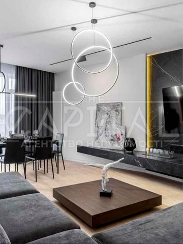 Буслівська вул., 12