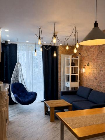 Джона Маккейна вул. (Івана Кудрі), 7