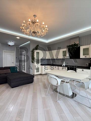 Джона Маккейна вул. (Івана Кудрі), 7