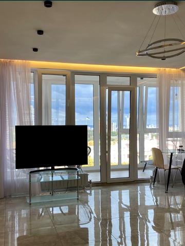 Лесі Українки бульв., 30-А