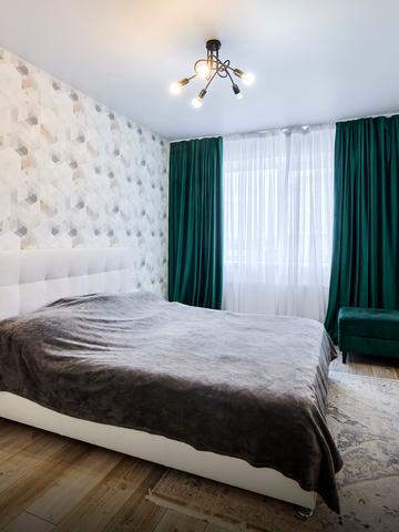 Героїв Небесної Сотні просп., 36