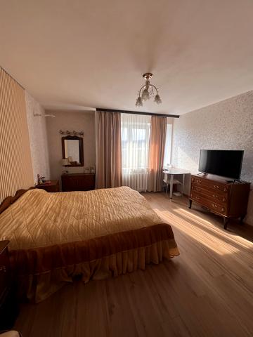 Антоновича вул. (Горького), 156