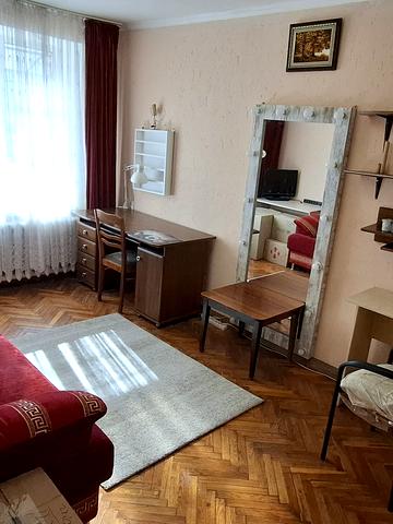 Велика Васильківська вул. (Червоноармійська), 114