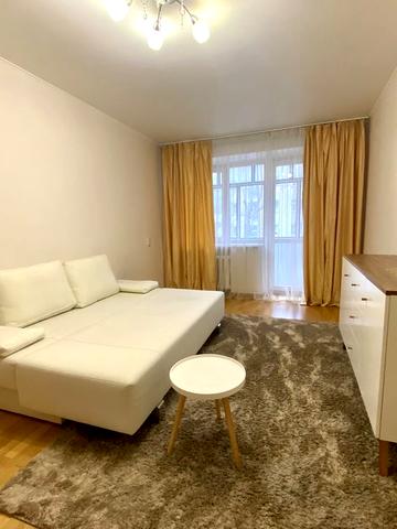 Білоцерківська вул., 2