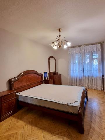 Святошинський пров., 2