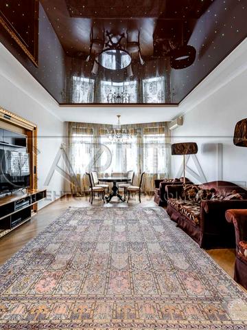 Лесі Українки бульв., 23