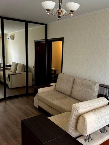 Єлизавети Чавдар вул., 14