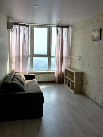 Петропавлівська вул., (Будинок)