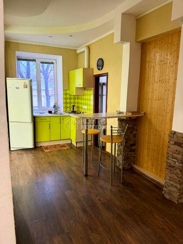 Конторська вул. (Червоножовтнева), 64