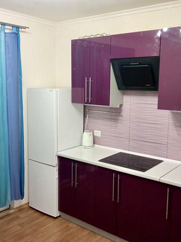 Бориса Гмирі вул., 16