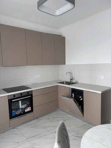 Сімї Кульженків вул. (Петра Дегтяренка), 21