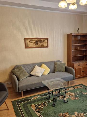 Велика Васильківська вул. (Червоноармійська), 112