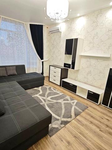 Юрія Мушкетика вул. (Натана Рибака), 2