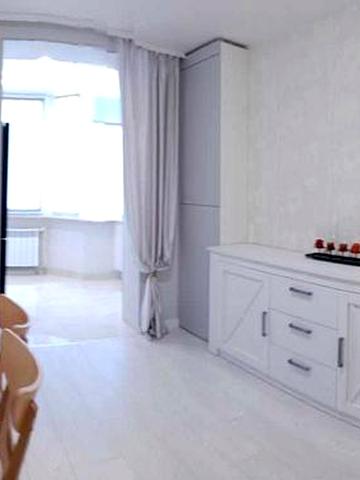 Мирна вул., (Будинок 2)