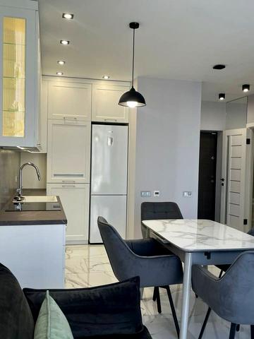 Любомира Гузара просп. (Космонавта Комарова), 13