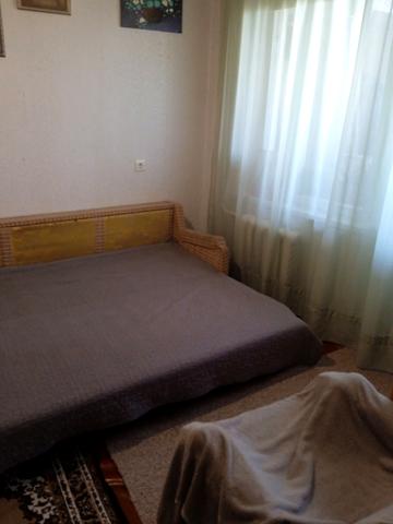 Леся Курбаса просп., 12-Б