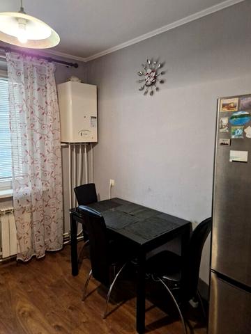 Адама Міцкевича вул., 2