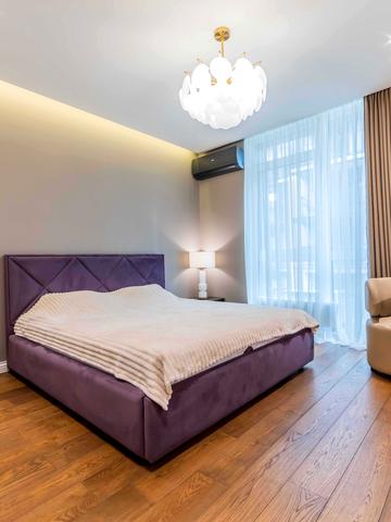 Предславинська вул., 44