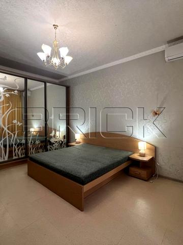 Деревлянська вул. (Якіра), 8