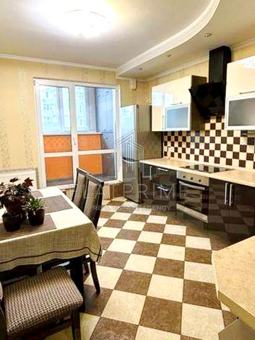 Клавдіївська вул., 40-Г