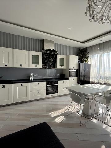 Джона Маккейна вул. (Івана Кудрі), 7