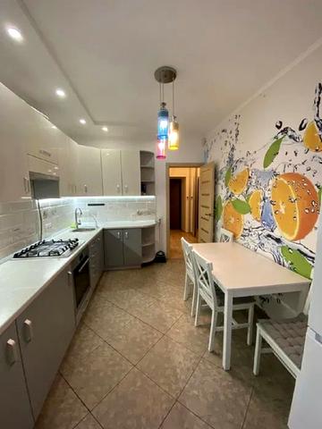 Стрийська вул., 36